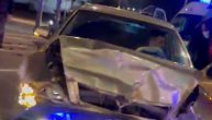 Porše "pokupio" 5 automobila, delovi kola svuda po putu: Lančani sudar u centru Beograda
