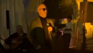 Andrija slavio rođenje sina sa estradom: Prijovićka snimila Sašu Matića kada se latio mikrofona