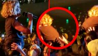 Blam koji boli, ali bukvalno: Pevačica se bacila u publiku, a ljudi se razmakli, tresnula je jako