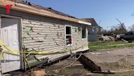 Kao u Čarobnjaku iz Oza: Tornado iščupao kuću i bacio je na ulicu, letela 10metara
