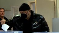 Prvi na listi "Ajmo ljudi", Duško Vujošević glasao u OŠ "Sveti Sava" na Vračaru