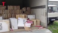 Policija na parkingu zatekla čoveka koji je držao boks cigareta: Onda su zavirili u kamion