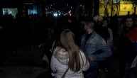 Atmosfera na protestima posle izbora ispred zgrade RIK-a