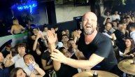 Boban Rajović napravio "ludnicu" na nastupu u Novom Sadu