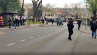 Ogromne snage policije i žandarmerije na Autokomandi: Blokiran saobraćaj da prođu Partizanovi igrači