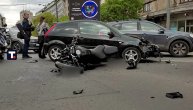 Snažan sudar motora i auta na Terazijama: Prosto je čudo da nije bilo teže povređenih