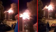Gorela višespratnica, plamen gutao tri stana: 25 vatrogasaca gasilo požar na Karaburmi