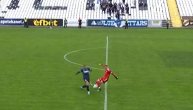 Najgluplja golmanska greška sezone: Čukarički izgubio utakmicu zbog ovog poteza