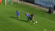 Smehotresna scena pre gola Kolubare: Igrač se hvata za lice, a lopta ga pogodila u rame