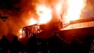 Stravičan požar u Ivanjici: Čule se eksplozije, izgorela firma