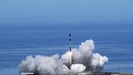 Lansirana prva raketa kojoj su uspeli da spasu pojačivač motora koji otpada