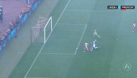Nikome nije jasno kako je Katai stigao ovu loptu i umuvao je u gol