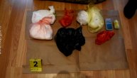 Policija zaplenila 5 kg droge: U kolima kod dilera našla 2, a onda još 3 kilograma u njegovom stanu
