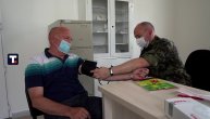Akcija „Vojni lekar na selu“ u novopazarskim selima Deževa: Gužva je, ali meštani su zadovoljni