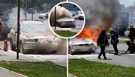 Zapalio se automobil na Tošinom bunaru: Kulja dimčima ispod haube, eksplodirao plin