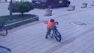 Dečak ukrao bicikl ispred sportskog centra u Novom Pazaru