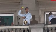 Majstor! Đoković ubacio lopticu na terasu na 5 spratu zgrade kod Skupštine grada