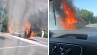 "Vidi ti ovo, batice":  Plamen progutao automobil na putu između novog Sada i Beograda