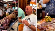 Jagnje umesto torte, sa sve prskalicama: Đani proslavio 50. rođendan sa stilom