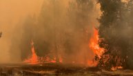 Stravični snimci požara u Kaliforniji: Vatrena stihija guta kuće, šume, sve pred sobom