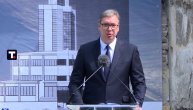 Velika je čast biti predsednik Srbije koja je počela da se seća i pamti: Vučić na "Starom sajmištu"