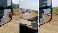 Snimak bahatog vozača izrevoltirao mnoge: Voze po travi da izbegnu gužvu