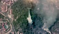 Bukti žestok šumski požar tik uz čuveno tursko letovalište: Snimci gašenja vatre iz helikoptera