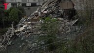 Urušena zgrada u Vidovdanskoj ulici na Vračaru nakon više od godinu dana netaknuta