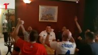 Ludnica srpskih navijača u Pragu, kafana bruji od pesama pred meč Orlova