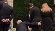 Princ Endrju tešio ožalošćenu princezu tokom odavanja počasti kraljici