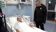 Ministri Vulin i Lončar obišli povređene policajce u Urgentnom centru