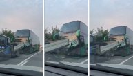 Jeziv prizor na mestu stravične nesreće kod Šapca: Sudar autobusa i šlepera