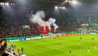 Navijači Ferencvaroša zagrmeli na zagrevanju i zapalili baklje