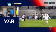Lopta pogodila Markovića u ruku, sudija posle gledanja VAR-a dosudio penal za Čukarički