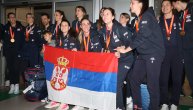 Ponos nacije: Ovako su dočekane srpske odbojkašice na beogradskom aerodromu