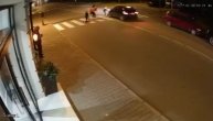 Dečak trotinetom prelazio ulicu s majkom, automobil se pojavio niotkuda i pokosio ga