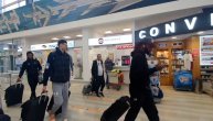 Neuobičajena situacija na aerodromu: Posle košarkaša Zvezde stigli i košarkaši Partizana