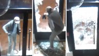 Mora da su preskupe kada je toliko rizikovao: Lopov na meti policije zbog krađe 3
para cipela