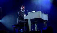 Spektakl Petra Graša u Beogradskoj areni: Ovim pesmama je otvorio koncert, pa se obratio
