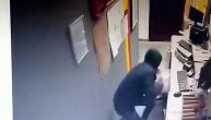 Lopov obija lokale po Zemunu, snimljen je kamerama