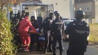 Sa vezanim nogama i rukama na leđima: Policajci savladali čoveka koji je pretio samoubistvom