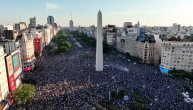 Desetine hiljada navijača na najvećem trgu u Buenos Airesu: Opšta ludnica zbog svetske titule