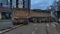 Počelo uklanjanje barikada širom severa Kosova: Očekuje se da budu uklonjene do večeras