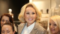 Lepa Brena za Telegraf otkrila da li je koleginicama poslala unikatne čarape sa svojim potpisom