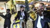 Skadarlija krcata: Truba, tamburice, harmonika... odzvanjaju boemskom ulicom
