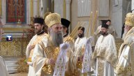 Porfirije na liturgiji: Mir je ultimativna vrednost, zlo u Štrpcu da ne pomuti radost Božića