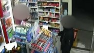 Devojka nožem izbola radnicu, ubrzo je uhapšena:Snimak razbojništva u prodavnici na Zvezdari