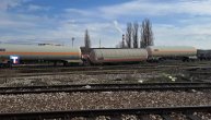 Snimak sa lica mesta: Iskliznula tri vagona-cisterne sa propanom kod Subotice, gas ne curi