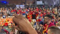 Ludnica oko stadiona u Melburnu nakon pobede Novaka nad Rubljovim: Grme srpske pesme u Australiji