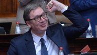 Nakon jučerašnjeg incidenta, Vučić danas stigao ponovo u Skupštinu